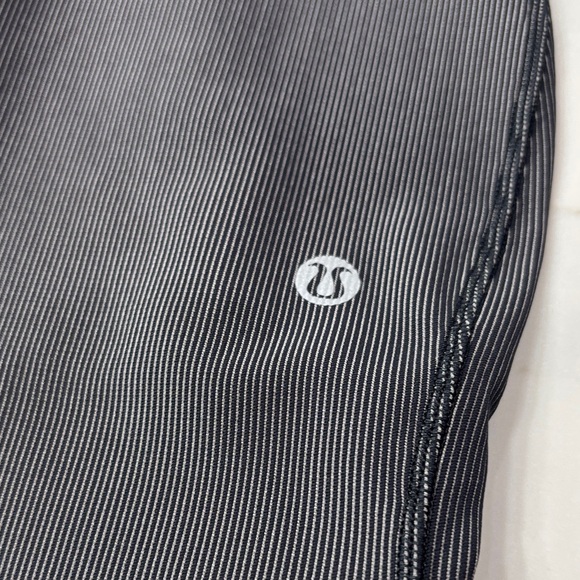 Lululemon Athletica Charcoal Leggings - Picture 4 of 15
